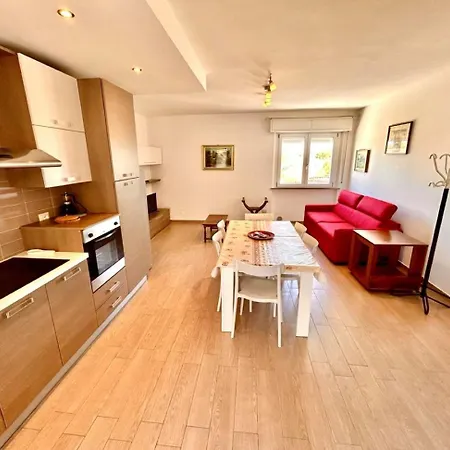 Apartmán Fabrizio Nuovo Trilo Con A/c A 200 M Dal Mare *